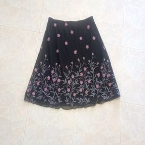 Floral pattern Black midi skirt